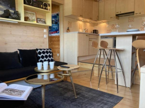Appartement 2 chambres avec balcons, au cœur de la station, proche pistes et commerces - FR-1-634-88